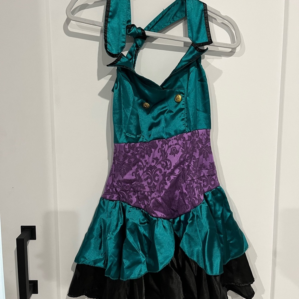 Mad hatter Halloween costume